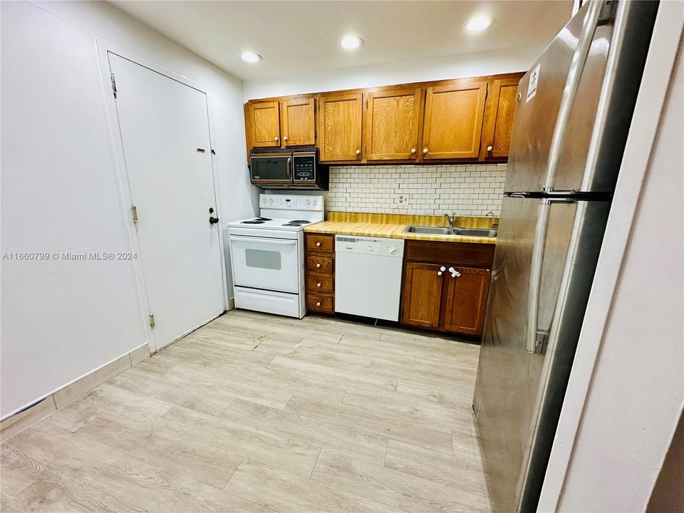 En Venta: $189,000 (2 camas, 2 baños, 1150 Pies cuadrados)