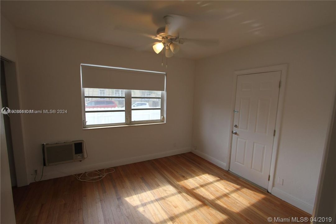 For Rent: $3,000 (2 beds, 2 baths, 1430 Square Feet)