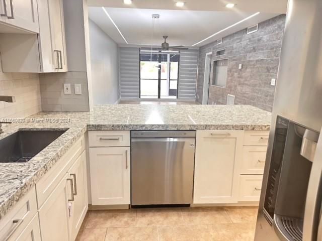 For Rent: $2,600 (2 beds, 2 baths, 1068 Square Feet)