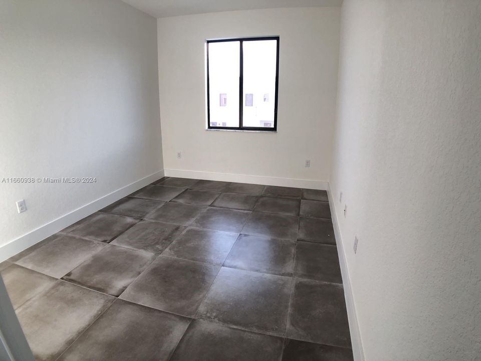 For Rent: $4,000 (3 beds, 2 baths, 1672 Square Feet)