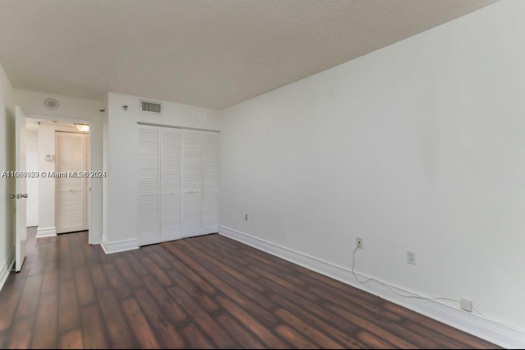 For Rent: $2,200 (1 beds, 1 baths, 593 Square Feet)