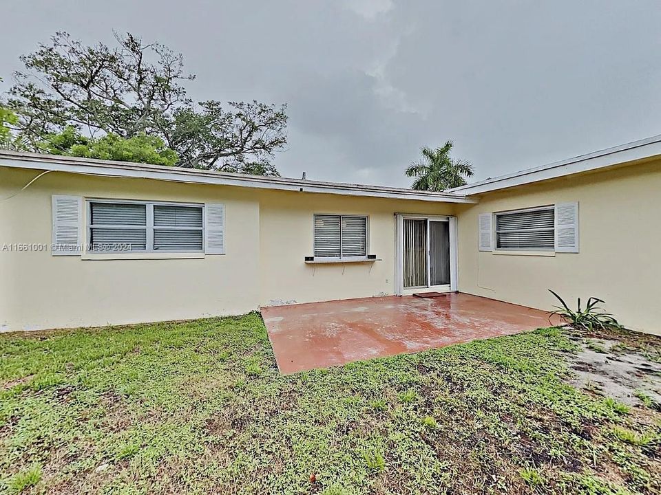 For Sale: $484,900 (3 beds, 2 baths, 1273 Square Feet)