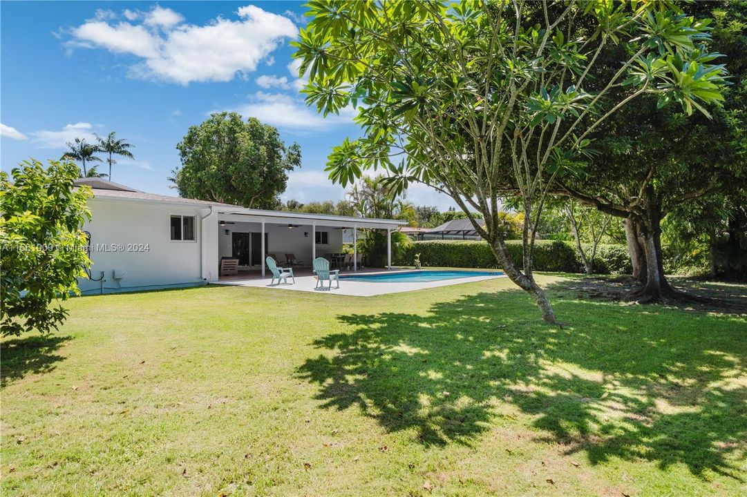 For Sale: $1,049,000 (3 beds, 2 baths, 2176 Square Feet)