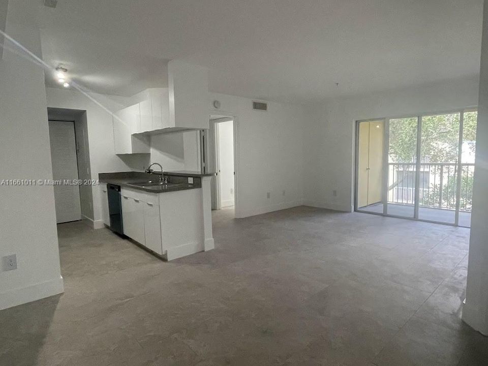 For Rent: $2,499 (2 beds, 2 baths, 1020 Square Feet)