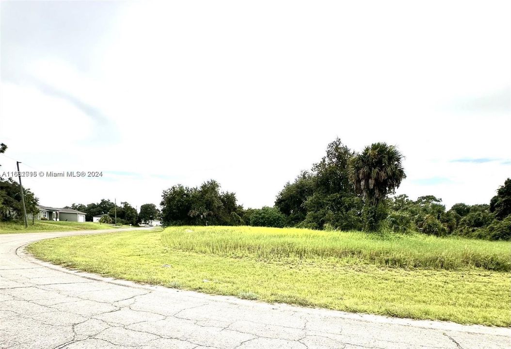 En Venta: $35,000 (0.38 acres)