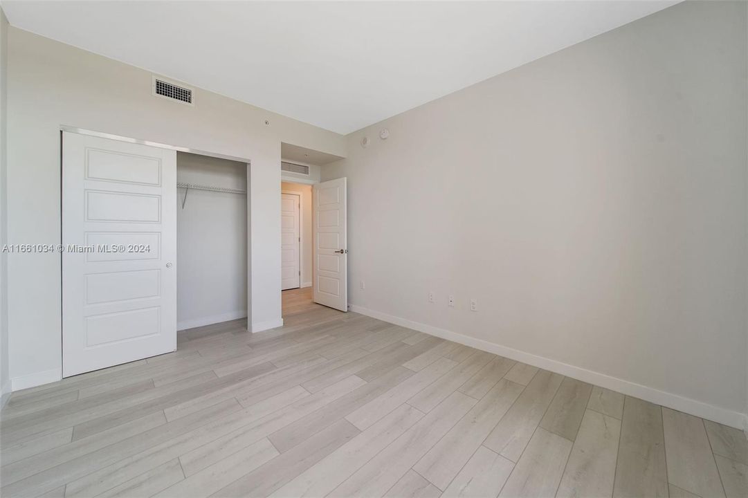 For Rent: $2,946 (2 beds, 2 baths, 1103 Square Feet)