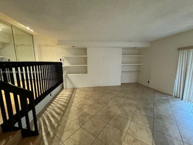 For Rent: $2,300 (2 beds, 2 baths, 1200 Square Feet)