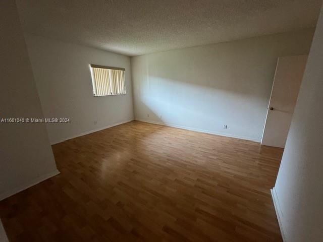 For Rent: $2,300 (2 beds, 2 baths, 1200 Square Feet)