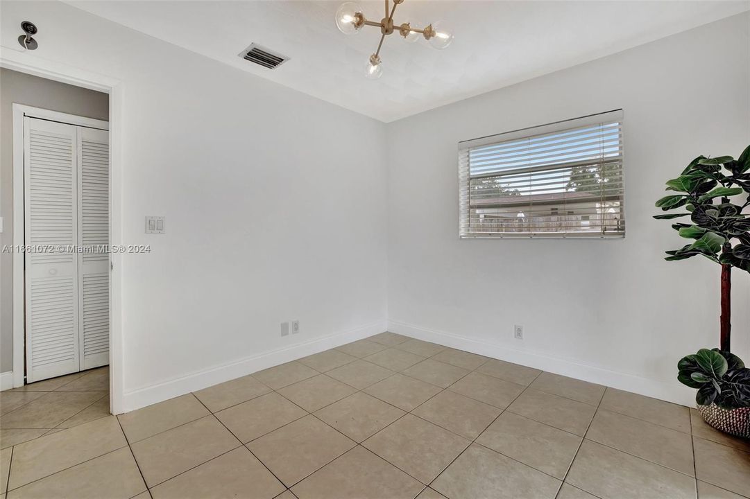 For Sale: $549,900 (3 beds, 2 baths, 1688 Square Feet)