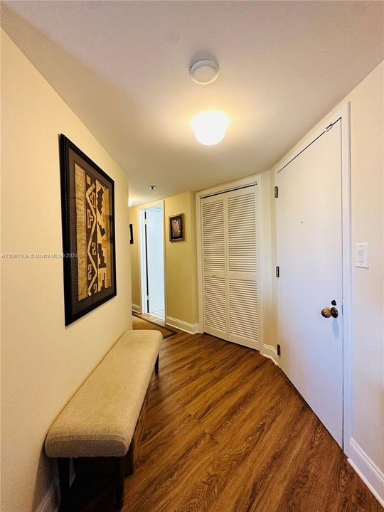 For Rent: $3,250 (2 beds, 2 baths, 1221 Square Feet)