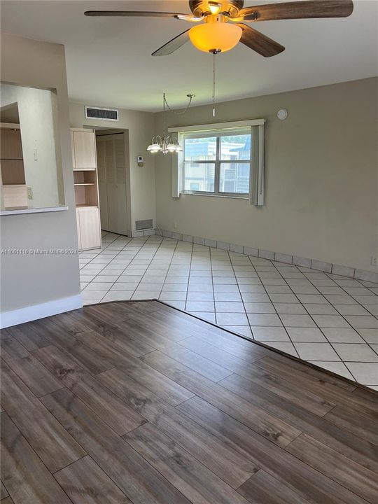 For Rent: $1,350 (1 beds, 1 baths, 726 Square Feet)