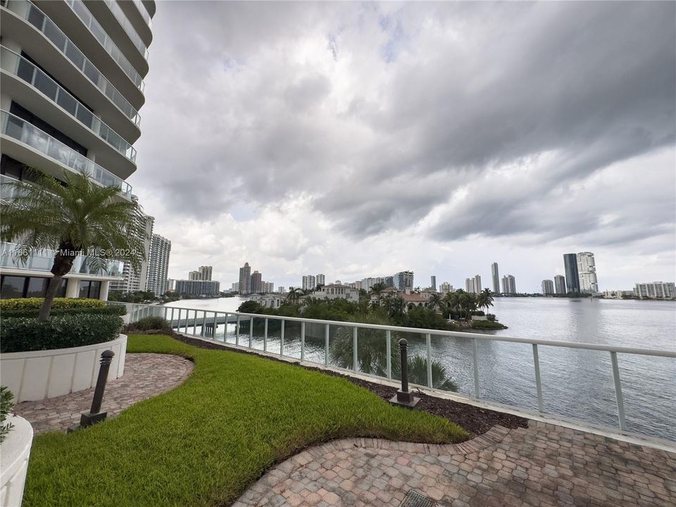 En Venta: $799,000 (2 camas, 2 baños, 1508 Pies cuadrados)