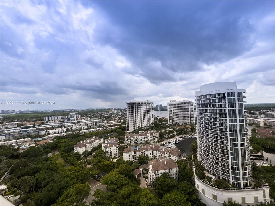 For Sale: $799,000 (2 beds, 2 baths, 1508 Square Feet)