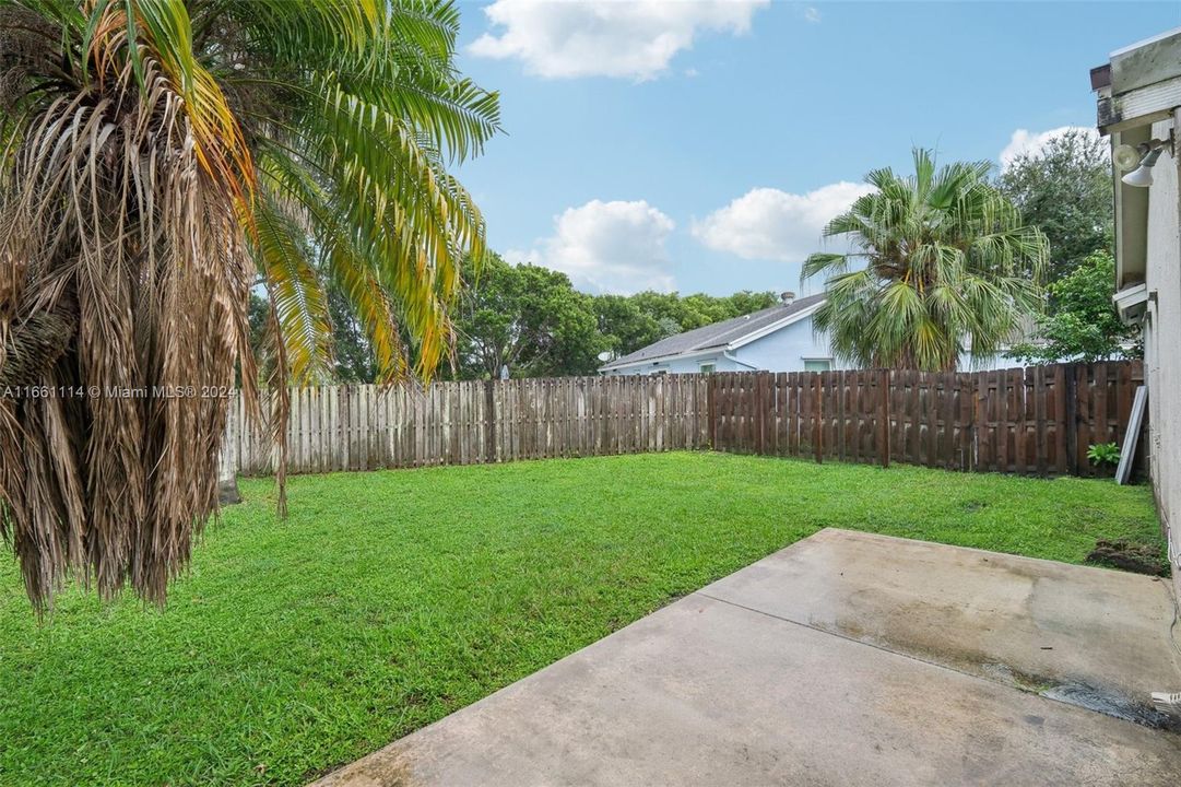 For Sale: $525,000 (3 beds, 2 baths, 1620 Square Feet)