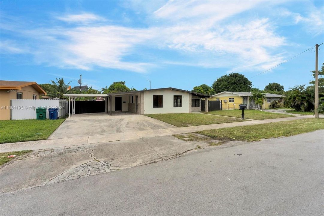 For Sale: $599,999 (3 beds, 2 baths, 0 Square Feet)