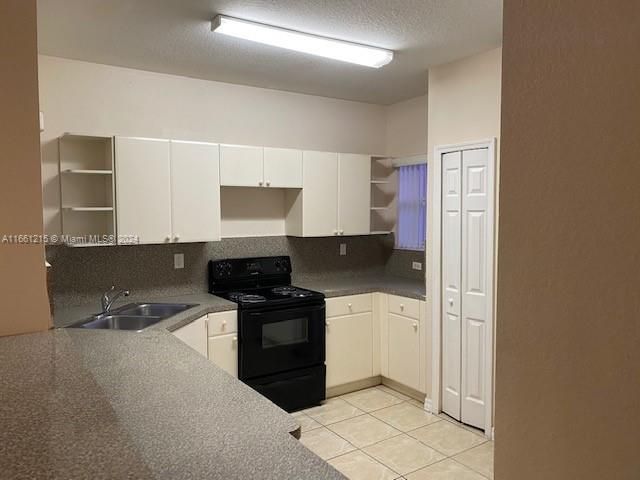 For Rent: $2,500 (3 beds, 2 baths, 1799 Square Feet)