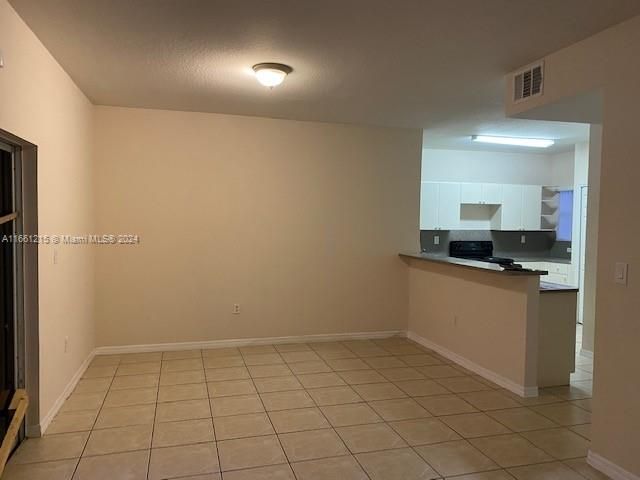 For Rent: $2,500 (3 beds, 2 baths, 1799 Square Feet)