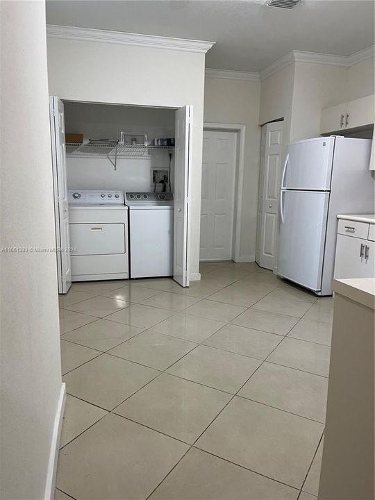 For Rent: $3,500 (3 beds, 2 baths, 1605 Square Feet)