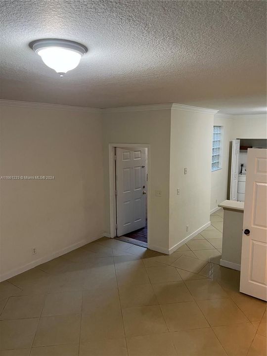 For Rent: $3,500 (3 beds, 2 baths, 1605 Square Feet)