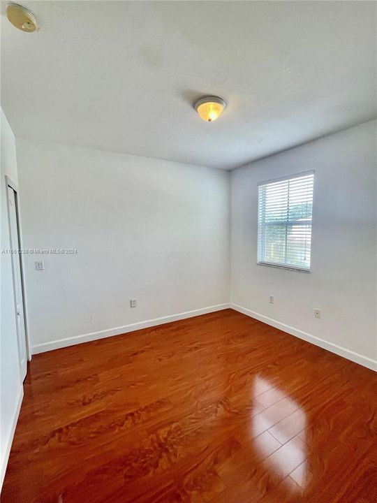 For Rent: $3,850 (3 beds, 2 baths, 2121 Square Feet)