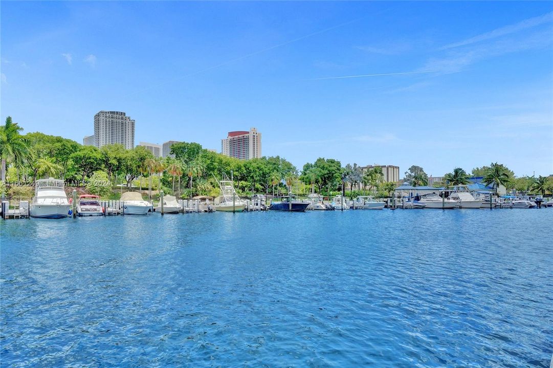 stroll along the dock space along the Intracoastal Waterway