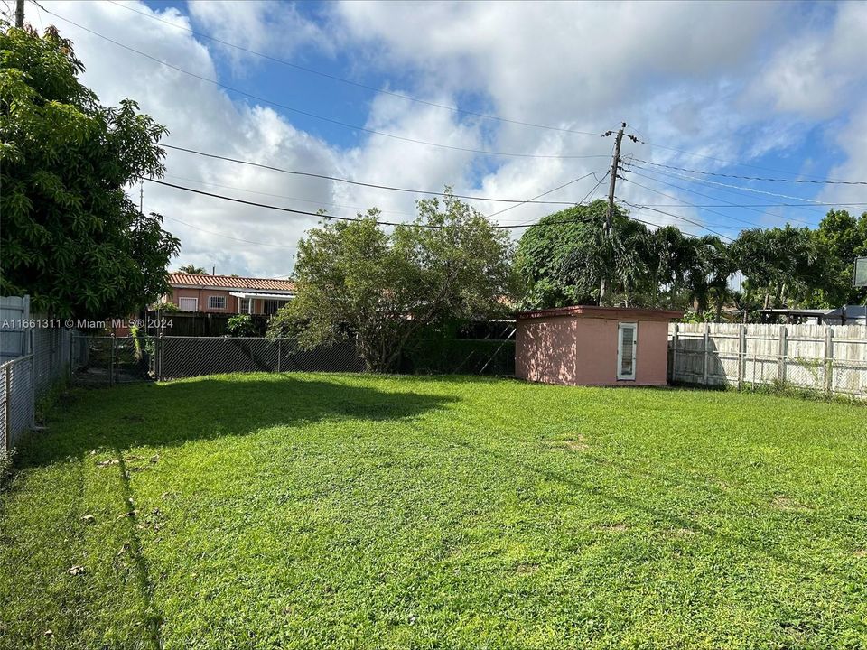 For Sale: $625,000 (3 beds, 2 baths, 1320 Square Feet)