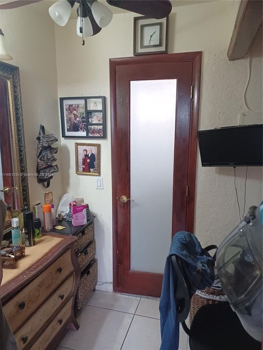 En Venta: $289,000 (2 camas, 2 baños, 1027 Pies cuadrados)