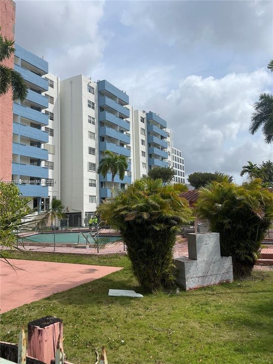 En Venta: $230,000 (2 camas, 2 baños, 882 Pies cuadrados)