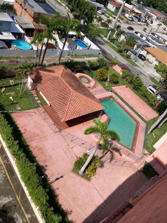 En Venta: $230,000 (2 camas, 2 baños, 882 Pies cuadrados)