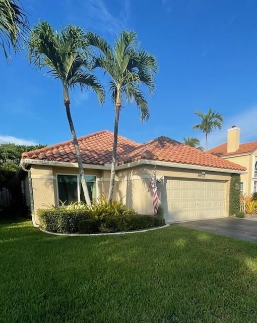 For Sale: $699,999 (3 beds, 2 baths, 1709 Square Feet)