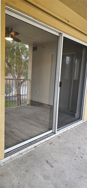 En Venta: $297,000 (2 camas, 2 baños, 1124 Pies cuadrados)