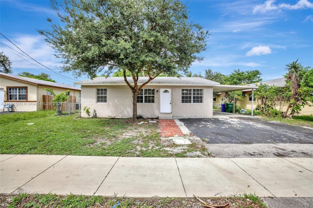 For Sale: $399,900 (3 beds, 2 baths, 1152 Square Feet)