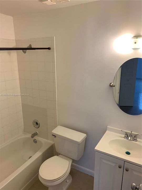 For Rent: $2,250 (2 beds, 2 baths, 926 Square Feet)