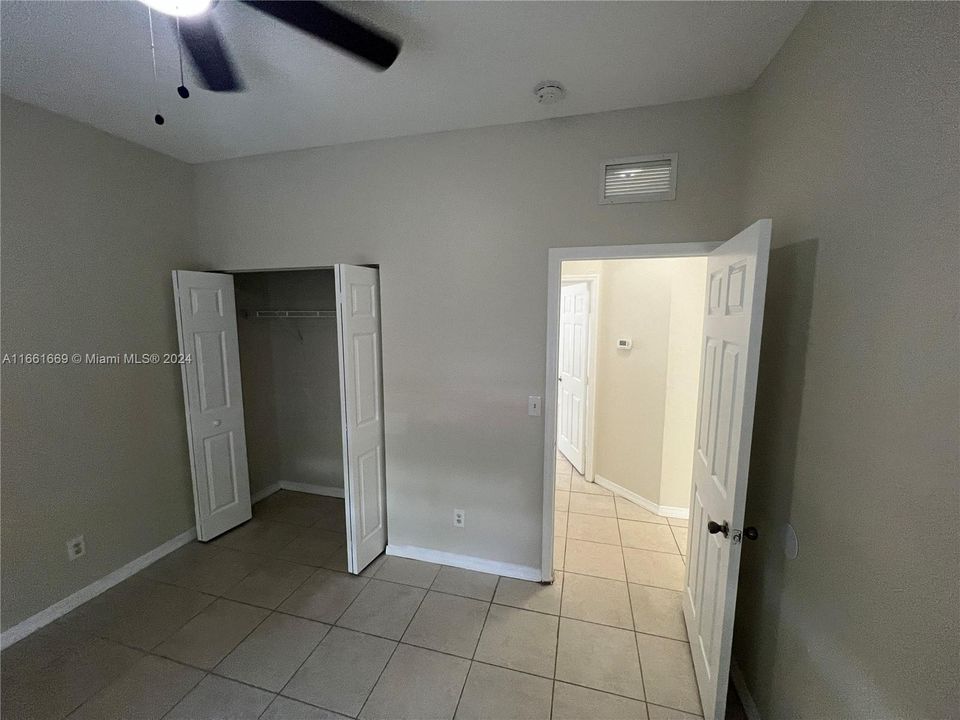 For Rent: $2,150 (3 beds, 2 baths, 1189 Square Feet)