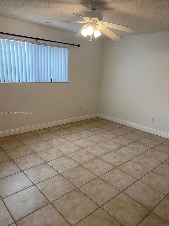 For Rent: $2,890 (3 beds, 2 baths, 1152 Square Feet)