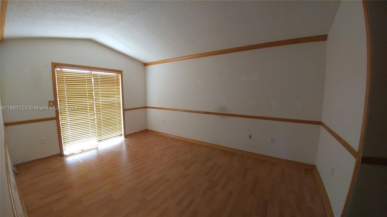 For Rent: $2,400 (2 beds, 2 baths, 1200 Square Feet)