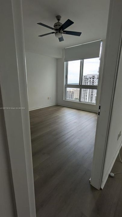 В аренду: $3,900 (2 спален, 2 ванн, 1034 Квадратных фут)