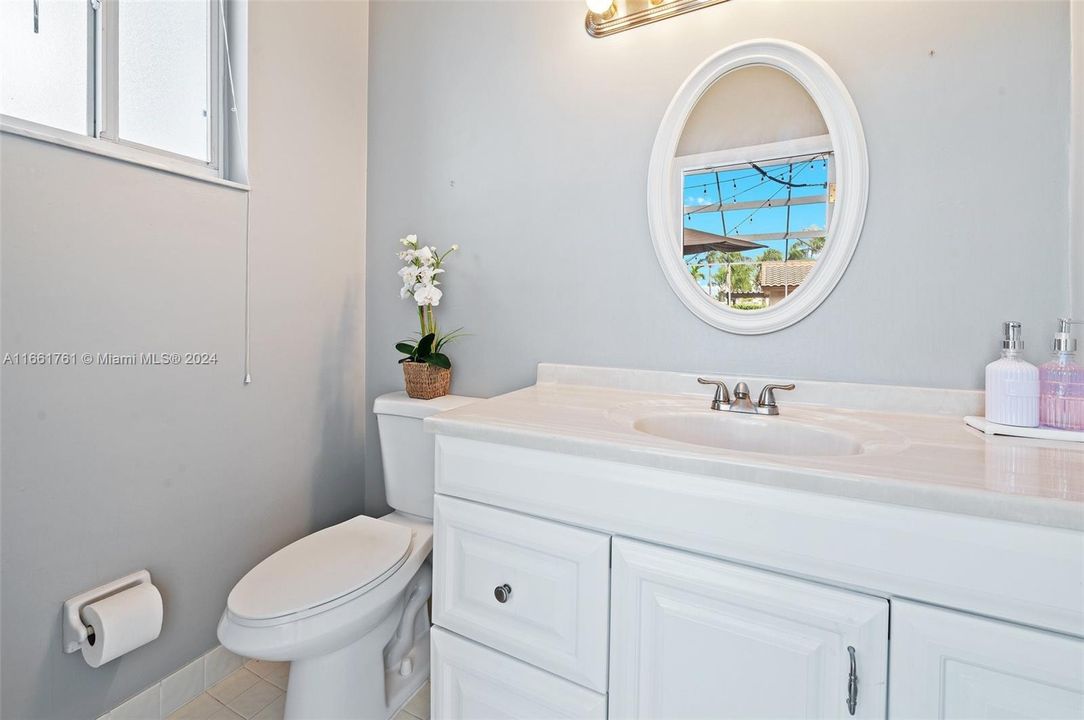 Active With Contract: $1,100,000 (4 beds, 2 baths, 3127 Square Feet)