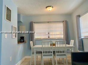 For Rent: $2,050 (2 beds, 1 baths, 3036 Square Feet)