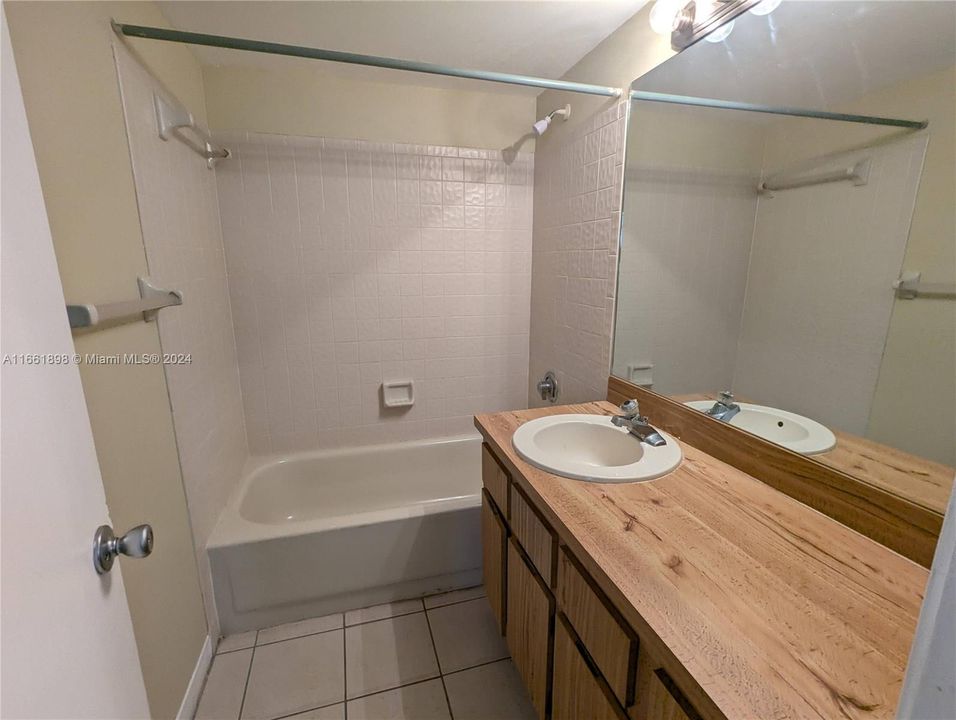 For Rent: $1,750 (2 beds, 2 baths, 768 Square Feet)