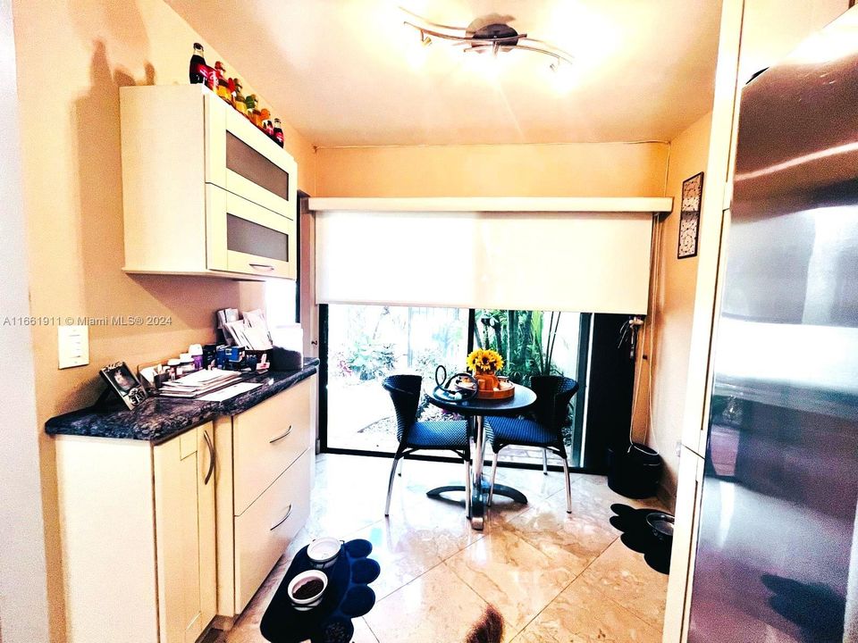 En Venta: $647,851 (3 camas, 2 baños, 1712 Pies cuadrados)