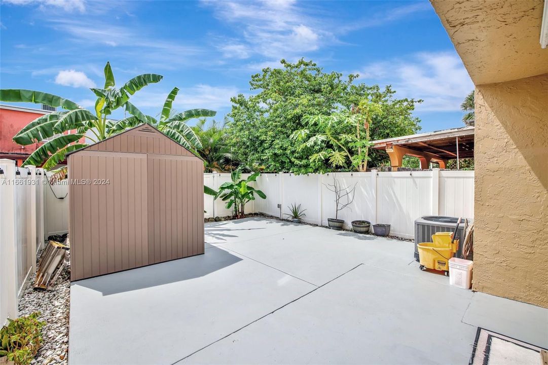 For Sale: $495,000 (3 beds, 2 baths, 1960 Square Feet)