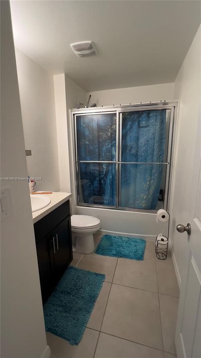 2nd Bathroom