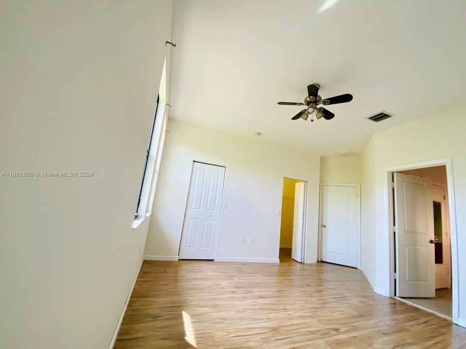 For Rent: $3,500 (3 beds, 2 baths, 1628 Square Feet)