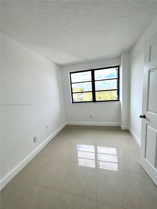 For Sale: $248,000 (2 beds, 2 baths, 1232 Square Feet)