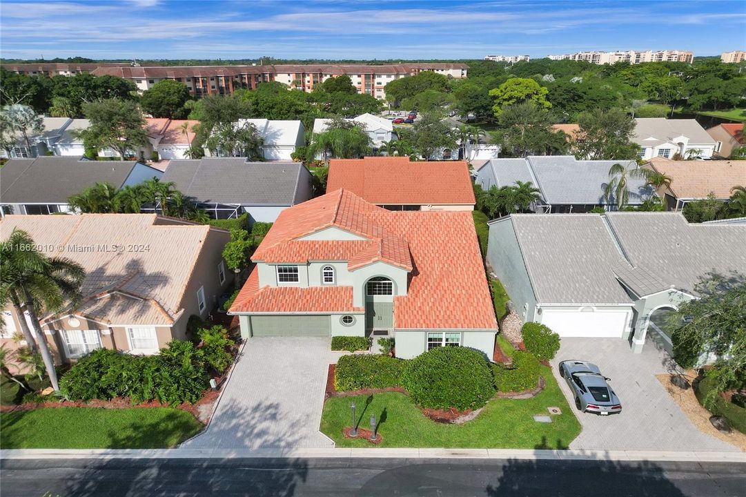 For Sale: $835,000 (3 beds, 2 baths, 2240 Square Feet)