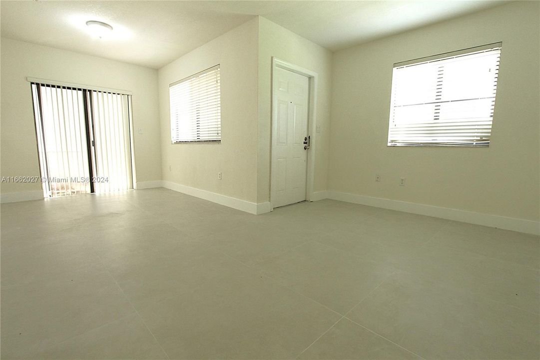 For Rent: $2,700 (3 beds, 2 baths, 1515 Square Feet)