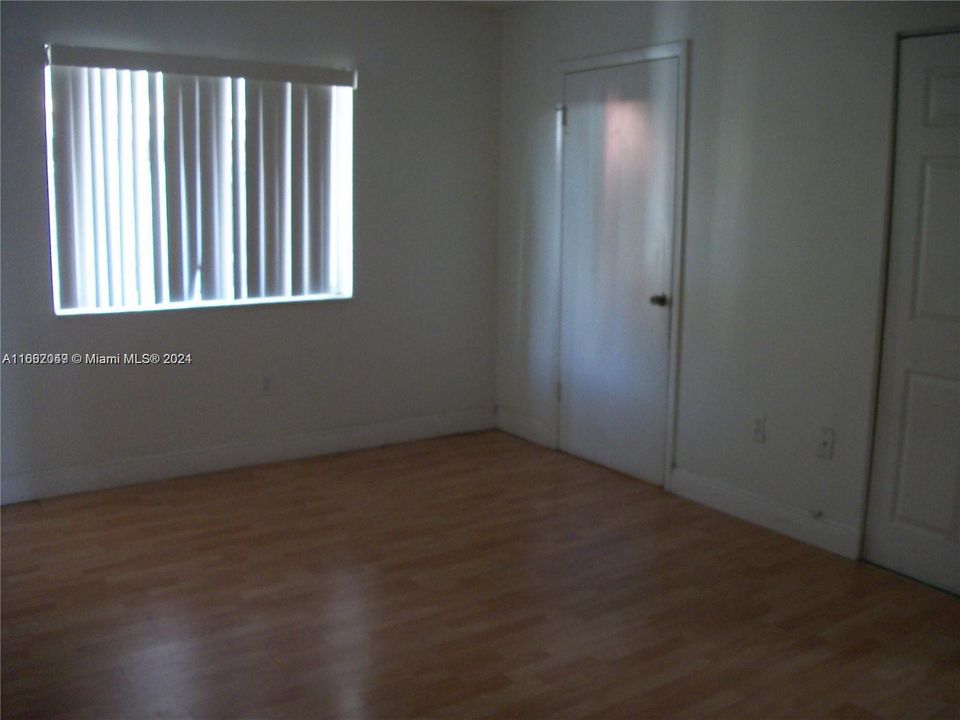 For Rent: $2,900 (2 beds, 2 baths, 1180 Square Feet)