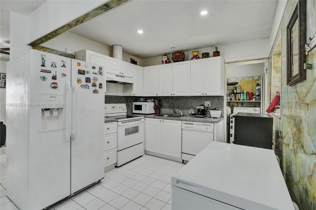 For Sale: $499,000 (3 beds, 1 baths, 1315 Square Feet)