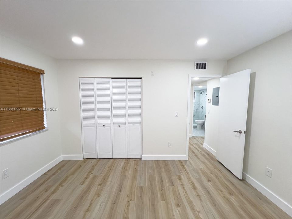 For Rent: $2,299 (2 beds, 2 baths, 747 Square Feet)